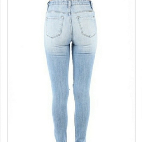 KANCAN Destroyed Light Washed Jeans - Picture 4 of 7
